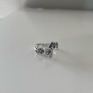 James Avery flowers and bee ring RARE 60th anniversary addition